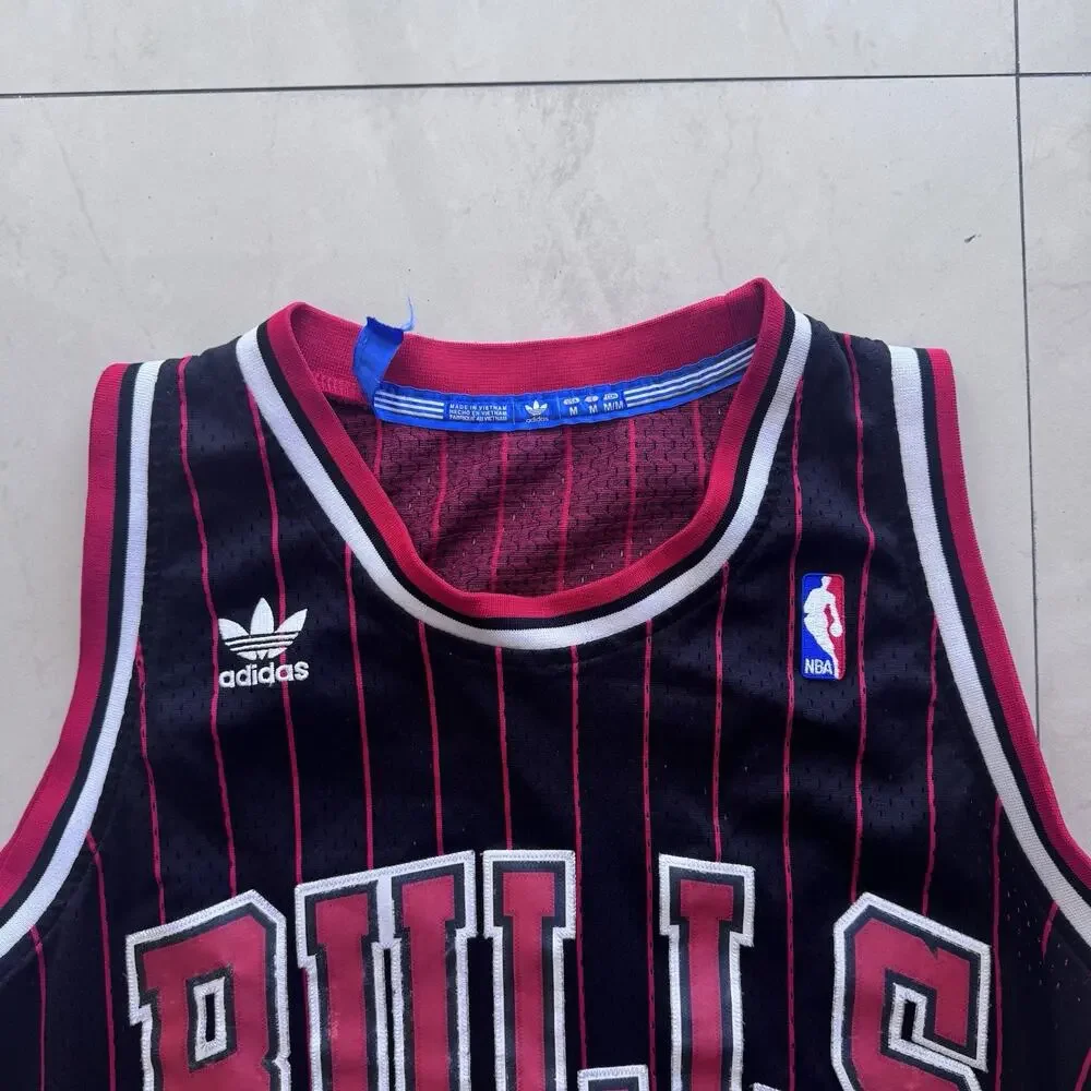 Vintage Adidas Chicago Bulls Dennis Rodman #91 Hardwood Classics Jersey M +2 NWT